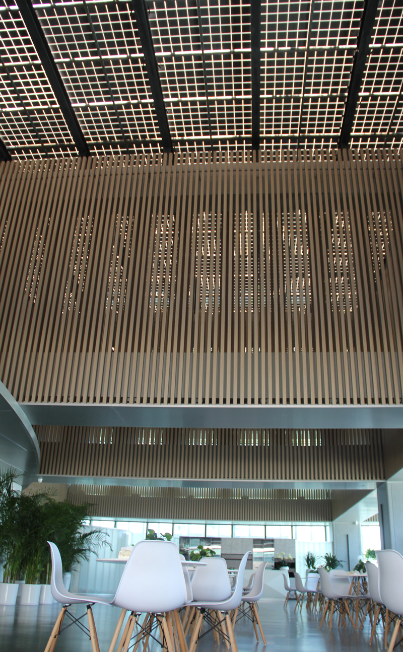 創(chuàng)新廣場屋頂分布式光伏電站項目